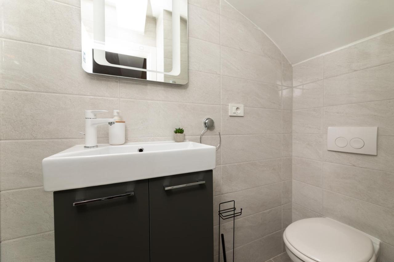 Apartments Neptun Baška Extérieur photo